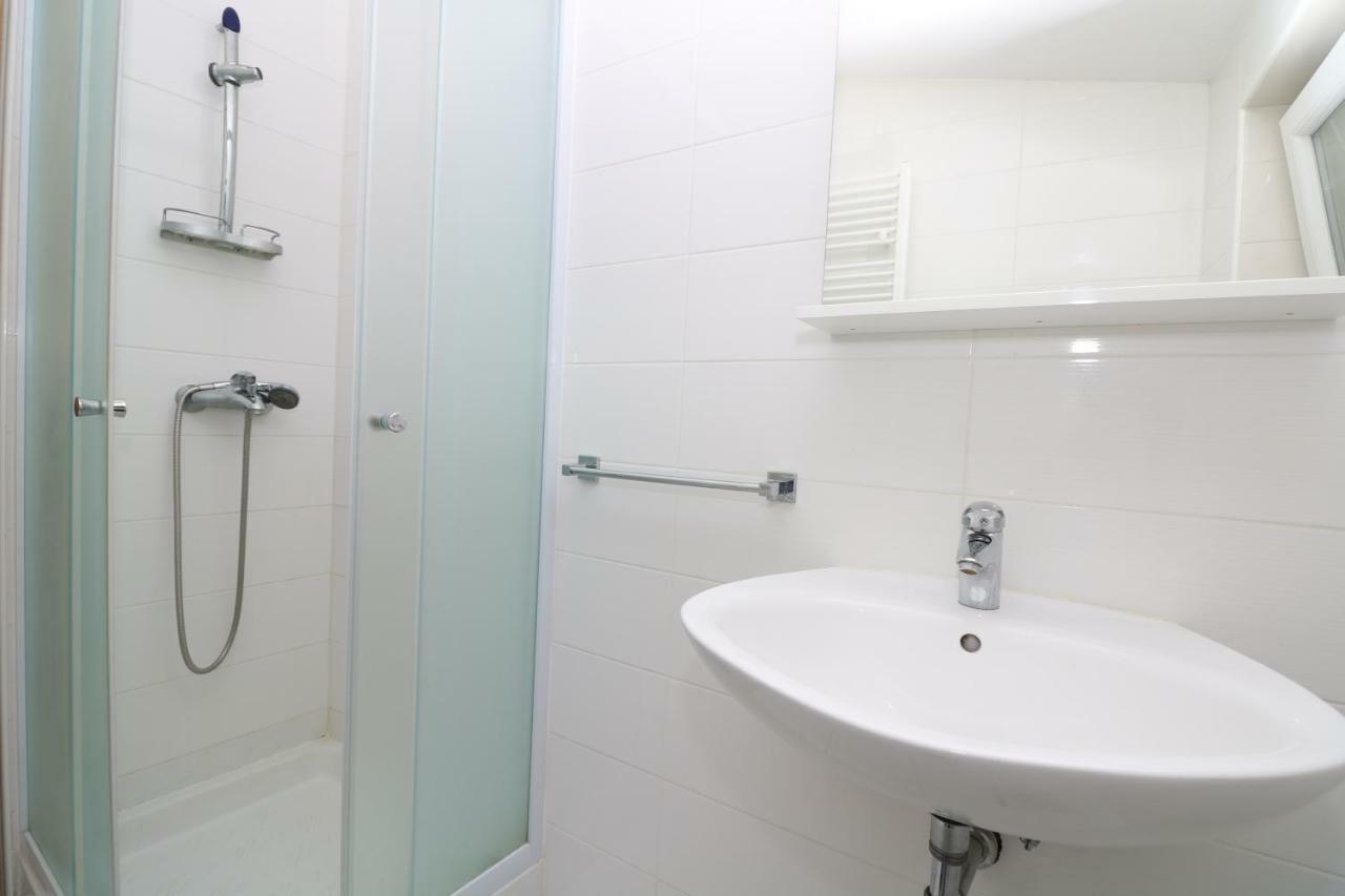 Double Rooms Jasna With Sea View Башка Экстерьер фото